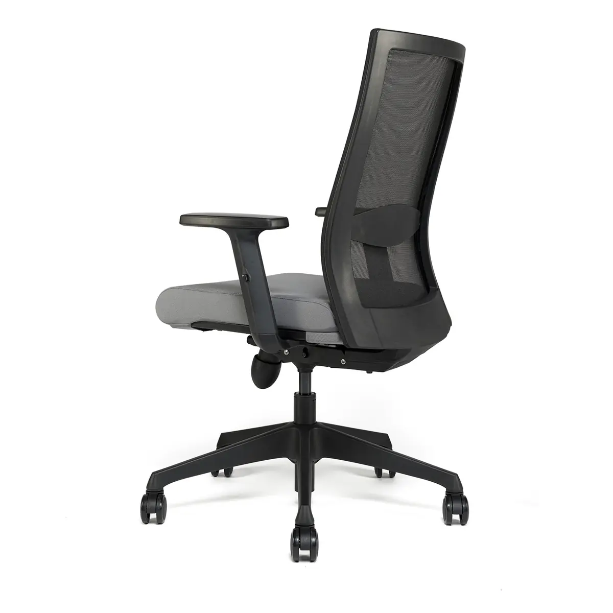 AXIO fauteuil opérateur coloris Z65 avec accoudoirs BR72 – vue 110°